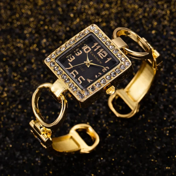 Fashion Women's Gold Watch - Image 3