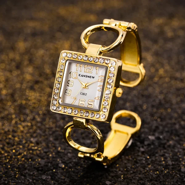 Fashion Women's Gold Watch - Image 8