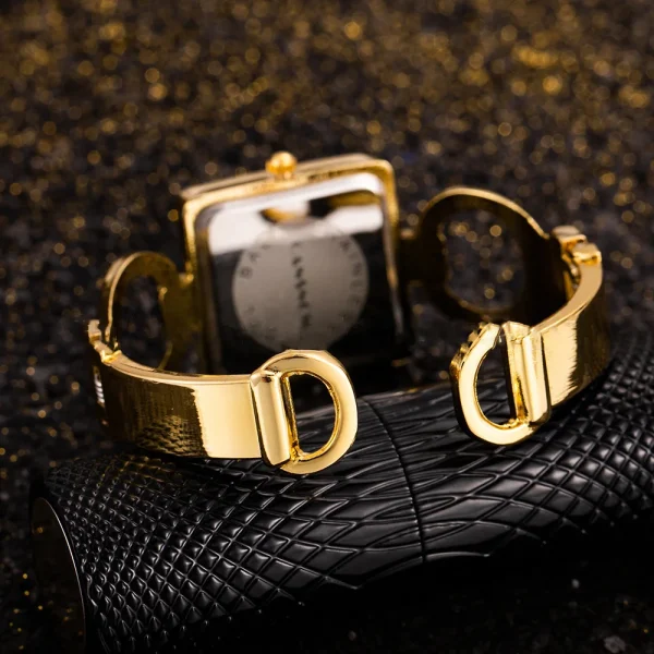 Fashion Women's Gold Watch - Image 6
